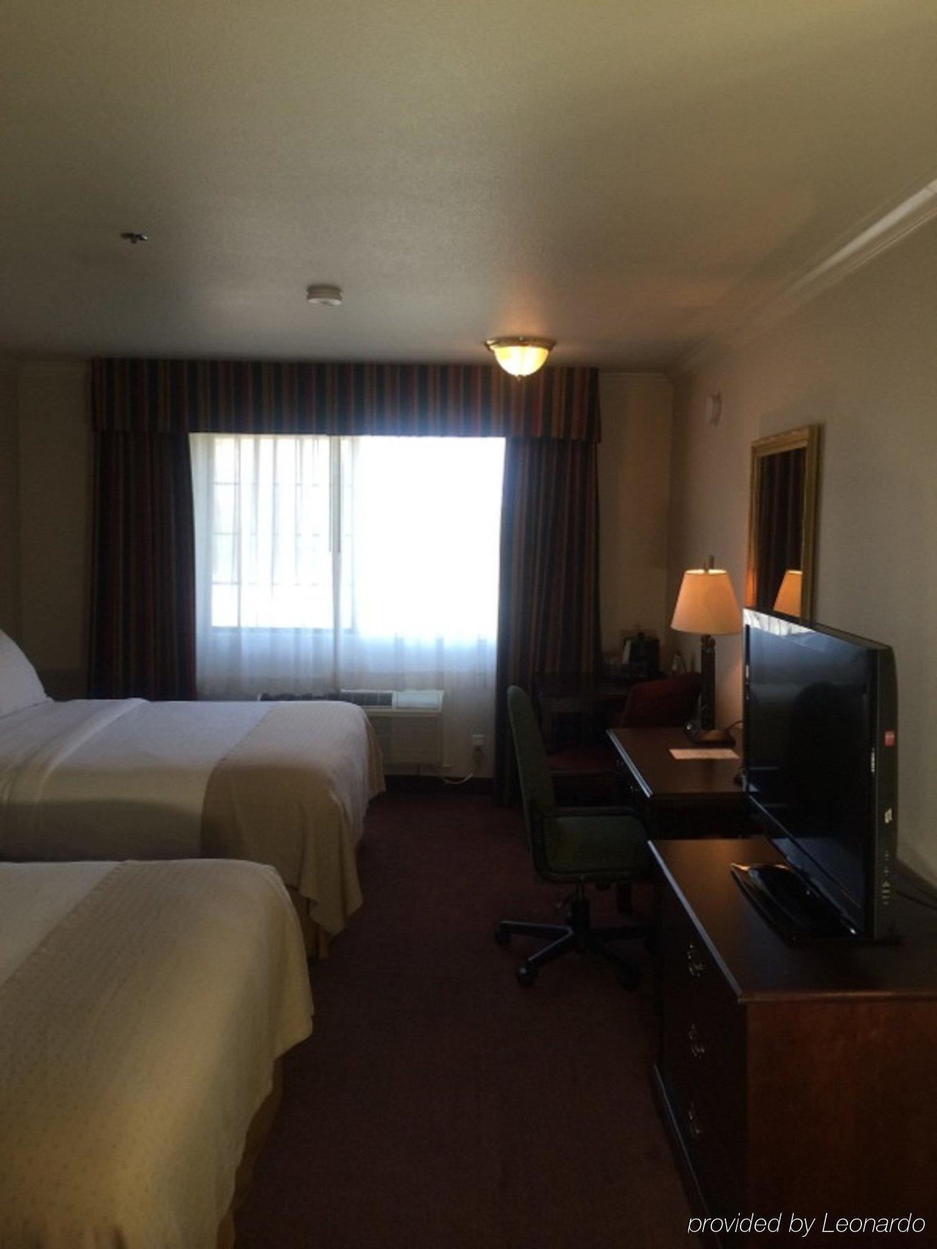 Holiday Inn Selma - Swancourt Εξωτερικό φωτογραφία