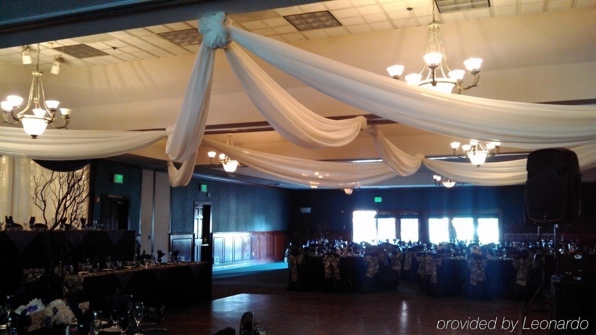 Holiday Inn Selma - Swancourt Εξωτερικό φωτογραφία
